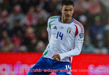 问鼎娱乐官网-2017年欧冠巴塞罗那队精彩赛事回放与技术解读