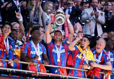 问鼎娱乐官网-英超球队新闻：英超联赛球队的最新新闻与动态